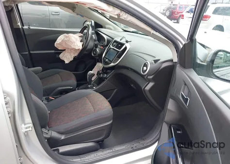 2017 Chevrolet Sonic Lt Auto z USA, uszkodzony, nr VIN 1G1JD5SH6H4157506